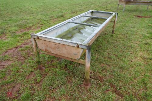 FREESTANDING CATTLE BEEF TROUGH