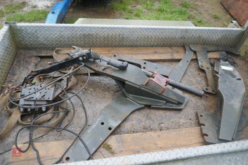 LOADER BRACKETS TO FIT MCCORMICK MC100
