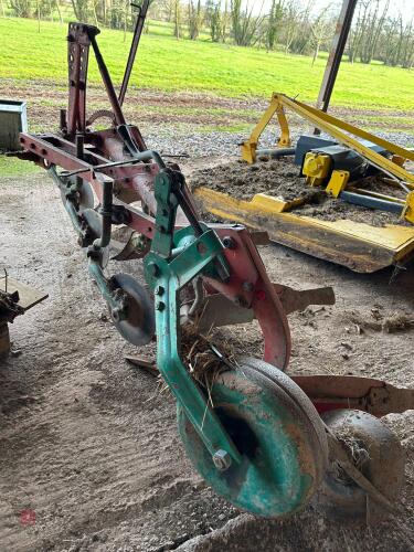 BAMFORD KVERNELAND 3 FURROW PLOUGH