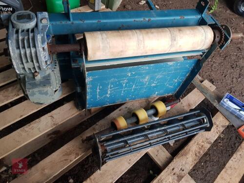 EGG CONVEYOR MOTOR/GEARBOX & PARTS