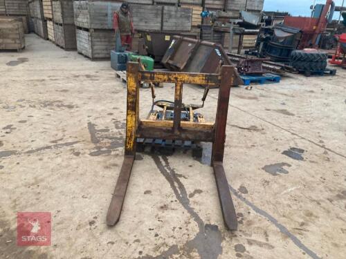 CAMERON GARDENER FRONT FORKLIFT