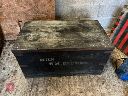 WOODEN CHEST/TRUNK & OLD PINE DRAWS