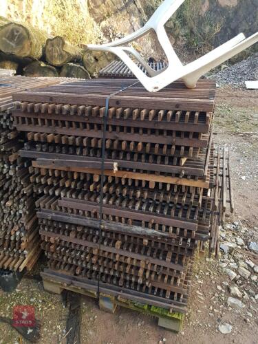 PALLET OF HARD WOOD WOODEN POULTRY SLATS