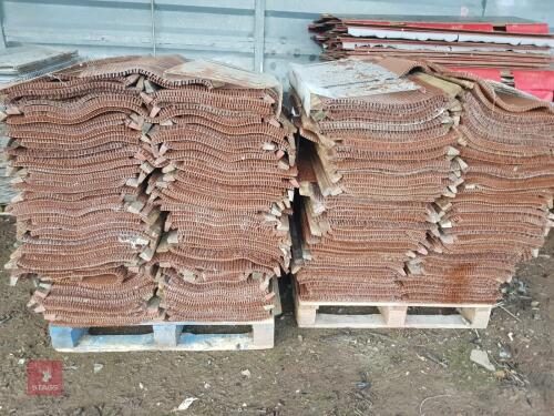 PALLET OF APPROX 100 NEST BOX MATS