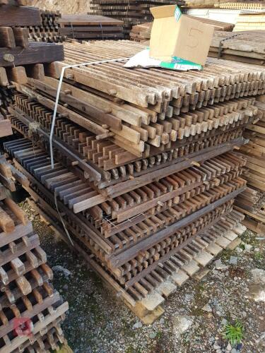 PALLET OF HARD WOOD WOODEN POULTRY SLATS