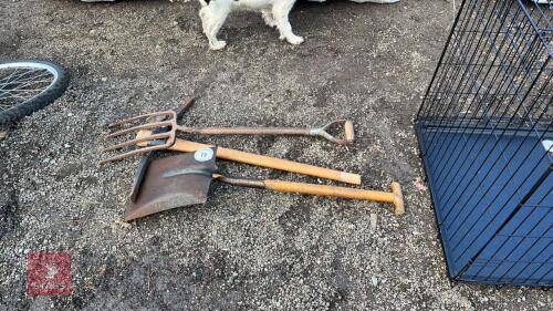 SPADE, FORK & PICK AXE