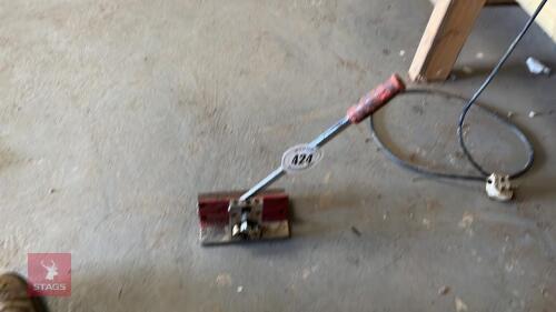 TILE CUTTER