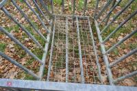 GALVANISED 5' X 5' ROUND BALE FEEDER - 2