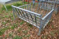 GALVANISED 5' X 5' ROUND BALE FEEDER - 3