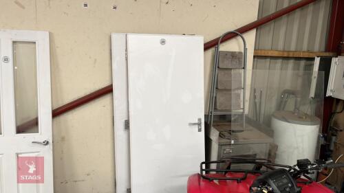 2 INTERNAL DOORS