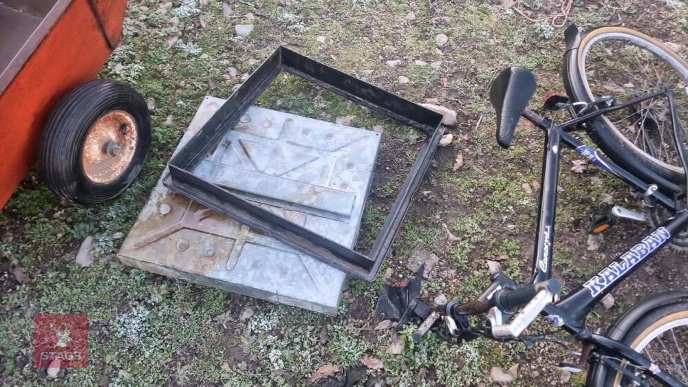 MANHOLE COVER AND FRAME