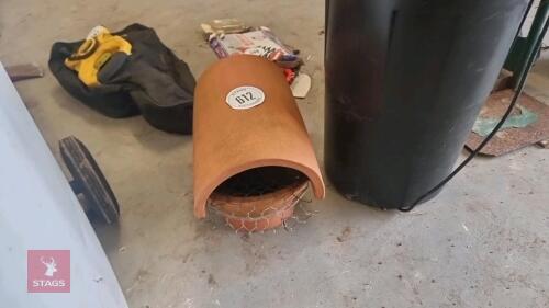 CHIMNEY POT