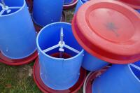 20 BLUE MANOLA FEEDERS - 4