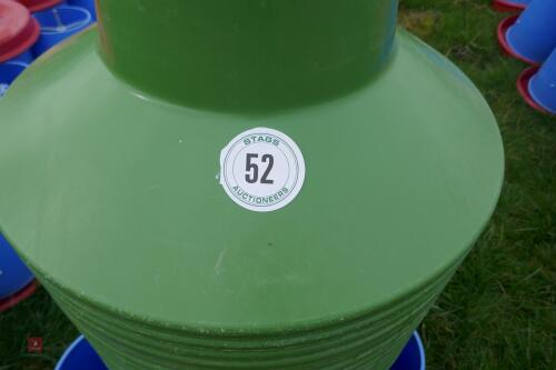 20 BLUE MANOLA FEEDERS