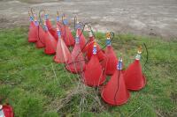 15 B85 PLASTIC DRINKERS - 11