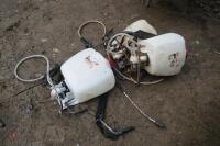 3 SOLO KNAPSACK STRAYERS - - 5
