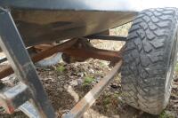 TRAILED FEED BIN - 12