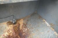 TRAILED FEED BIN - 20