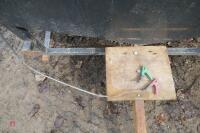 TRAILED FEED BIN - 23