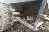 TRAILED FEED BIN - 25