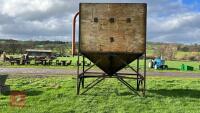 SIMMS FEED BIN - 10