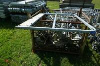 LARGE QTY OF QUICK-LOCK SCAFFOLDING - 17