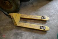 SET OF PALLET TRUCKS - 3