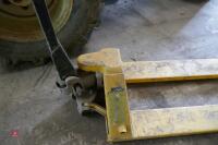 SET OF PALLET TRUCKS - 5