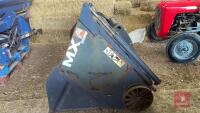 CHILTON MX 2.4M AUGER FEEDER/ROOT CHOPPING BUCKET - 3