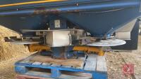 2008 KRM M2W BAGBELLE TWIN DISC FERTILISER SPREADER - 4
