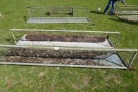 2 9' GALVANISED HOOK ON HAY FEEDERS - 3