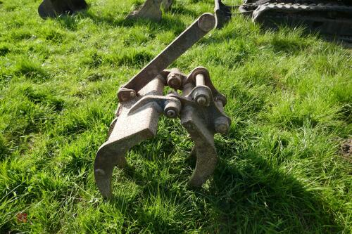 23'' GRAB TO FIT HITACHI & OTHER DIGGERS