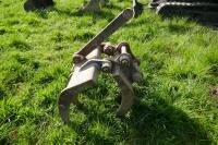 23'' GRAB TO FIT HITACHI & OTHER DIGGERS