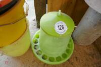 4 BUCKETS POULTRY FEDER & GALV TOP - 6