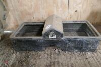 DOUBLE SIDED PLASTIC WATER TROUGH - 2