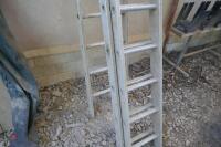 TRIPLE ALUMINIUM EXTENDING LADDER - 2
