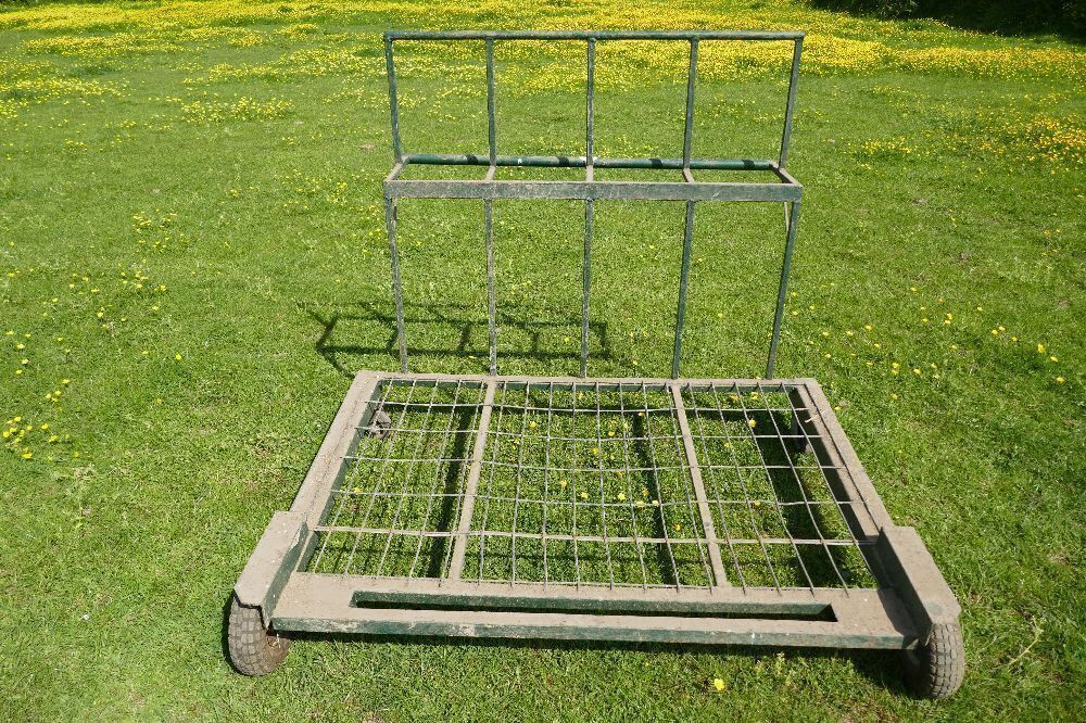 HOMEMADE MOBILE BALE CARRIER