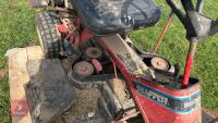 SNAPPER RIDE ON LAWN MOWER (S/R) - 8
