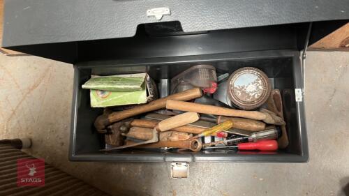 BOX OF HAND TOOLS