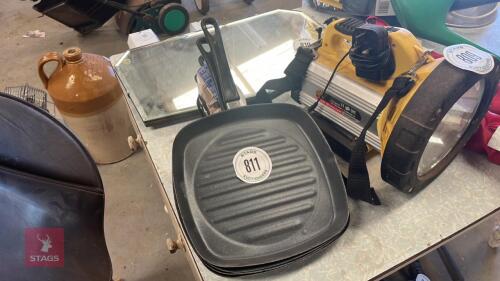 4 GRILL PANS