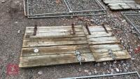 TOP AND BOTTOM WOODEN STABLE DOOR