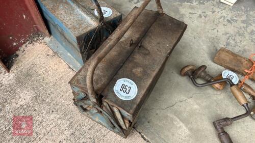 METAL TOOL BOX
