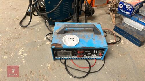 BATTERY CHARGER
