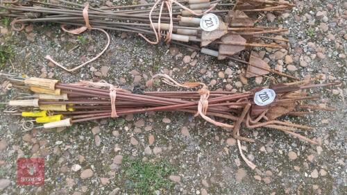 QTY OF METAL PIG TAIL FENCE STAKES