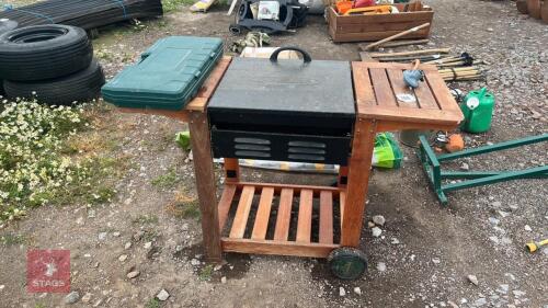 OUTBACK BBQ + TOOLS