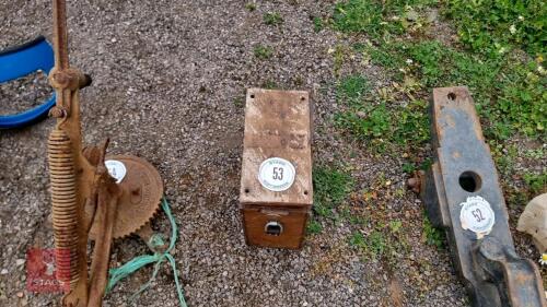 VINTAGE AVERY TOOL