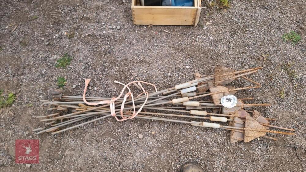 15 PIG TAIL ELECTRIC FENCE STAKES