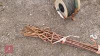 15 PIG TAIL ELECTRIC FENCE STAKES - 3