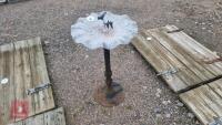METAL FREESTANDING BIRD BATH - 4