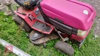 WESTWOOD V20-50 RIDE ON LAWNMOWER - 4